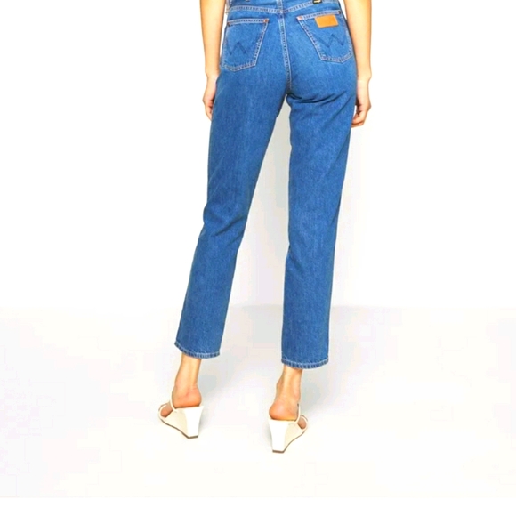 Wrangler Denim - Size 29 Wrangler High Waisted Straight-Leg Jeans